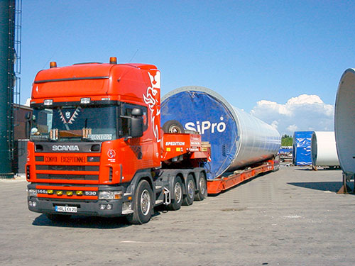 Spezialtransport zur Baustelle